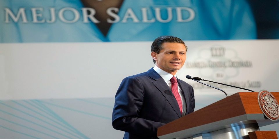 EPN se compromete a mejorar servicios de salud en México