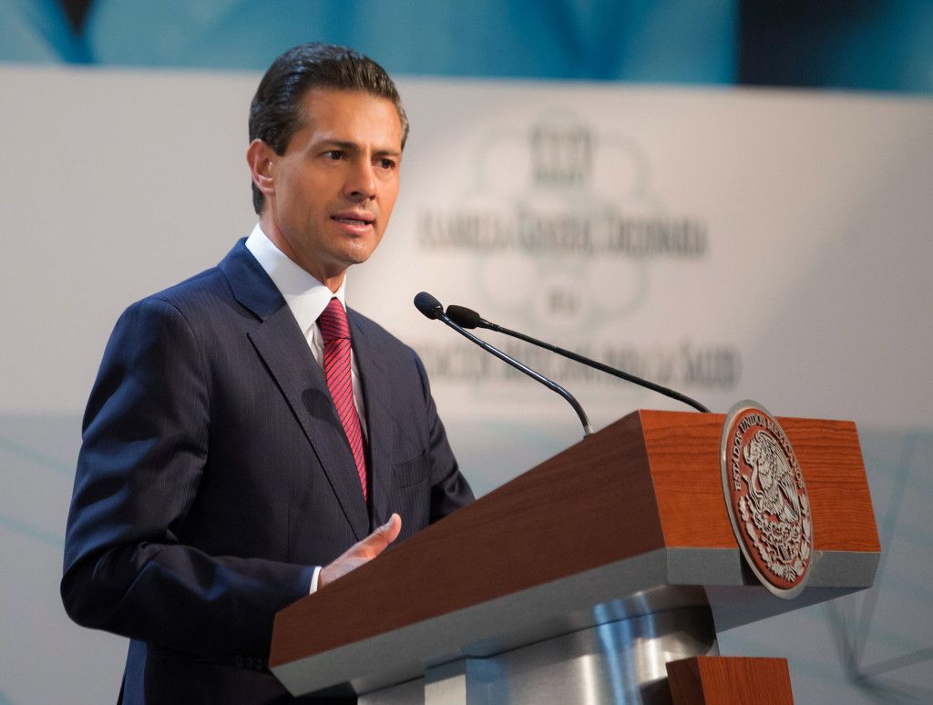 EPN se compromete a mejorar servicios de salud en México - EPN-Salud-4-1024x774