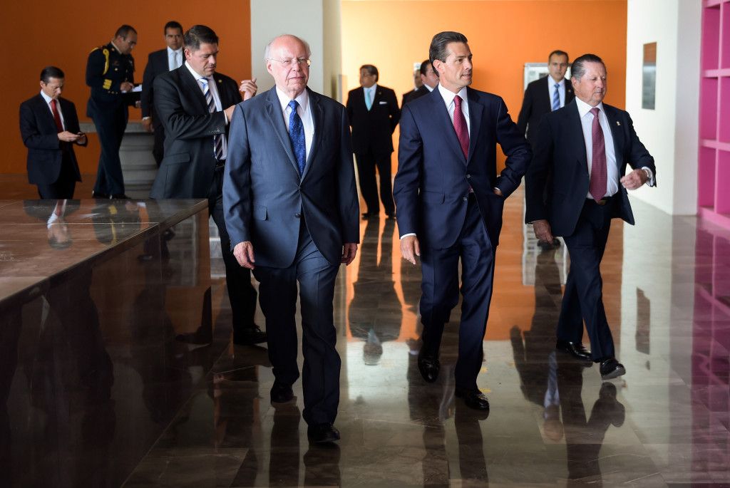 EPN se compromete a mejorar servicios de salud en México - EPN-Salud-5-1024x685