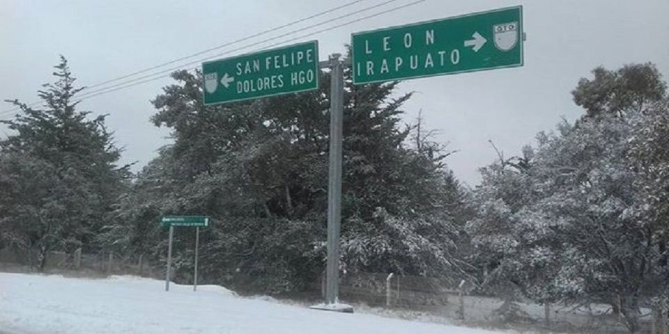 Ningún percance mayor en carreteras por temporal: SCT