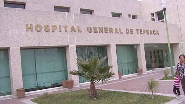 Evacuan a pacientes tras explosión en hospital de Puebla