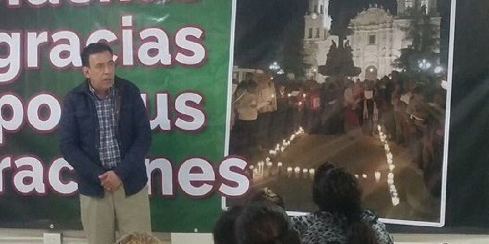 Regresa Humberto Moreira a escena pública. Usa la web para hacerse notar