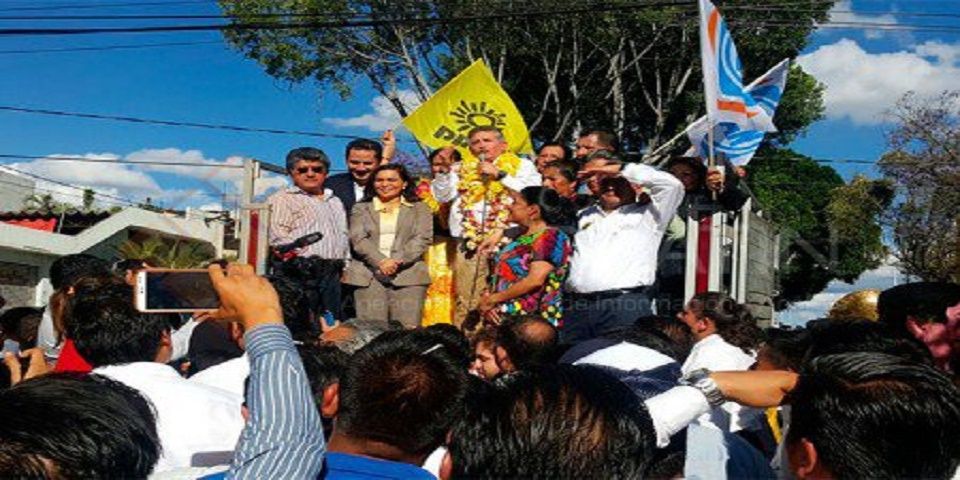 Obtiene registro Estefan Garfias como candidato del PAN-PRD en Oaxaca