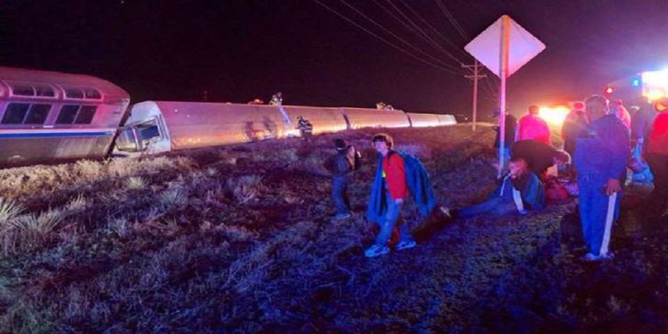 Descarrilamiento de tren en Estados Unidos deja al menos 32 heridos