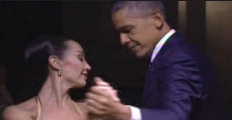 Nadie me quita haber bailado con Obama: Mora Godoy Nadie me quita haber bailado con Obama: Mora Godoy