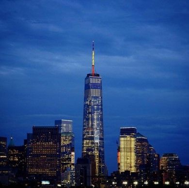 Confunden en el One WTC colores de Bélgica con los de Francia - One-WTC-Belgica-Francia-brianw0ng
