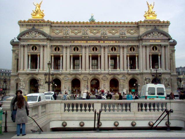 Monumentos en París cierran por protestas - Opera-de-Paris