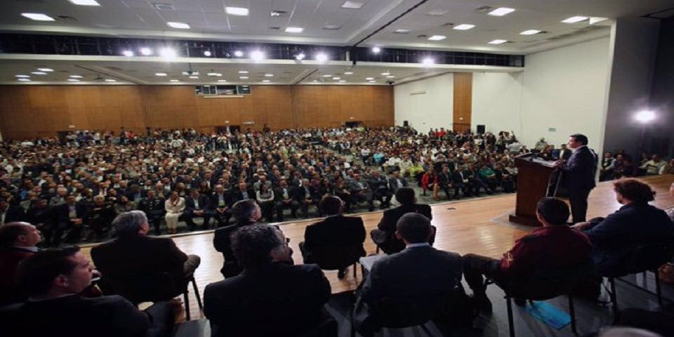 Guerra contra las drogas partió de diagnóstico equivocado: Osorio Chong