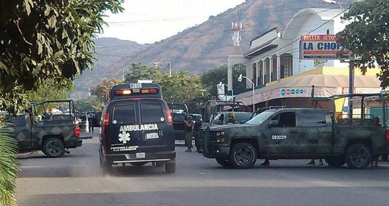 Detienen a dos por atacar subsede de la PGR en Apatzingán