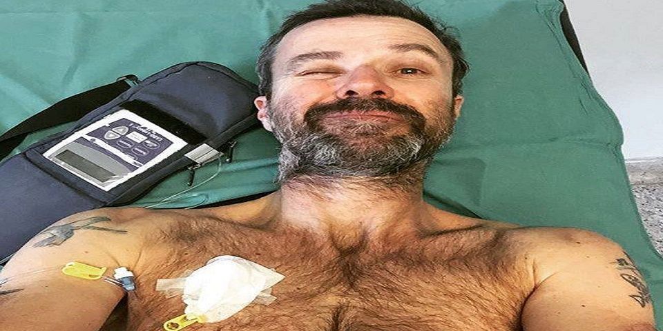 Vocalista de Jarabe de Palo publica foto tras 11 quimioterapias