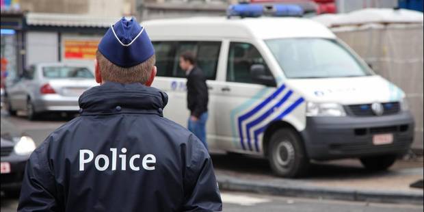 Fiscalía de Bélgica detiene a tres presuntos terroristas