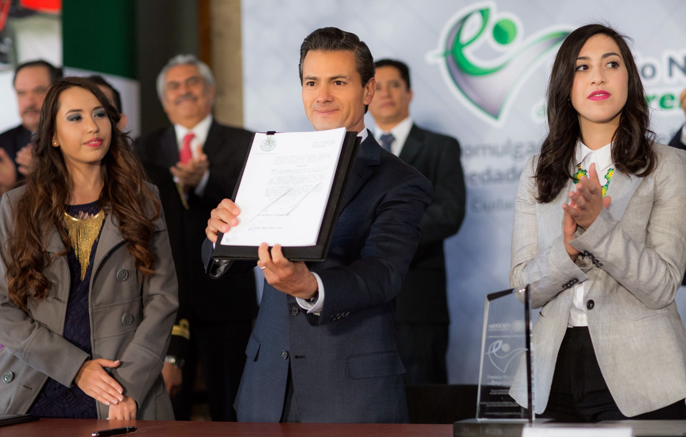 Empresas en México podrán crearse en un solo día - Premio-Nacional-Emprendedor-4