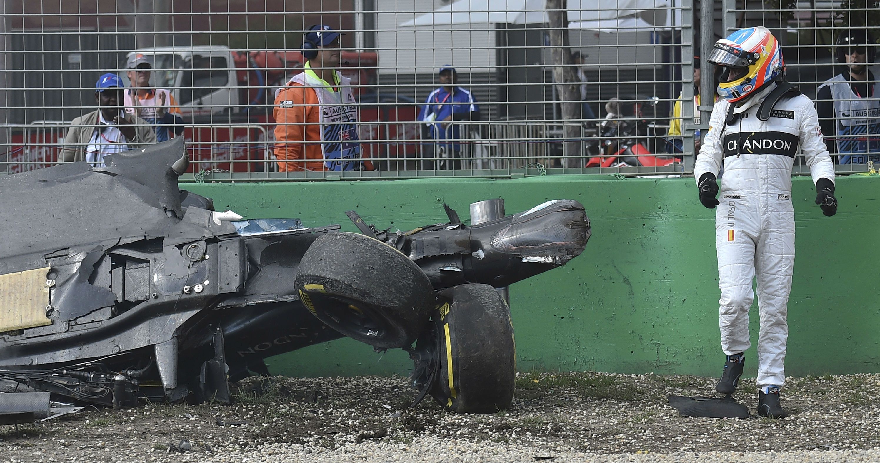 Aparatoso choque de Fernando Alonso en la Fórmula 1 Aparatoso choque de Fernando Alonso en la Fórmula 1