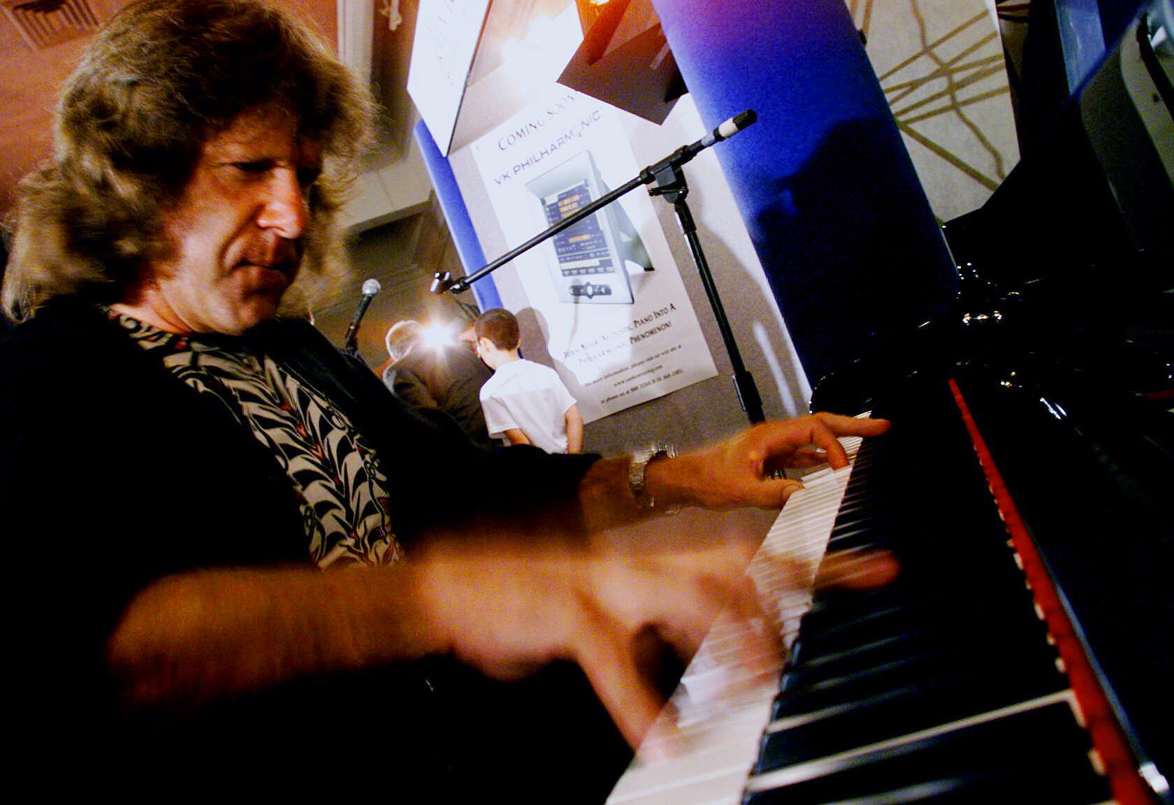Muere Keith Emerson, fundador de Emerson Lake and Palmer - SOP_AP_SPANA_SPANFILE_SPANENT_CA_USA_SPANNYET551_K...__adan.delacruz@lopezdoriga.com_2