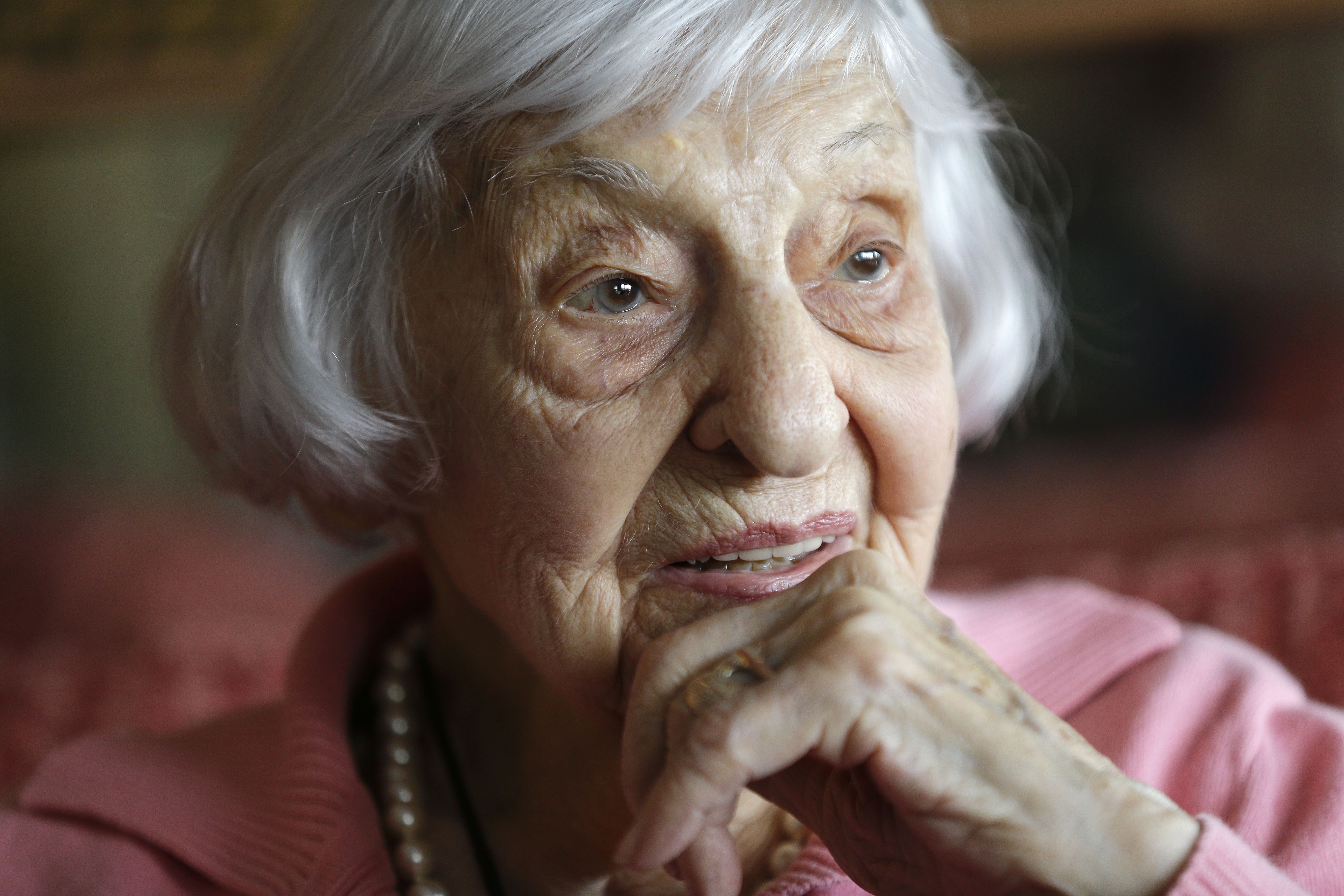 Las enfermeras de la Segunda Guerra Mundial que siguen siendo amigas a sus 100 años - SOP_AP_SPANA_SPAN_NY_USA_SPANNYJJ202_ENFERMERAS_CE...__adan.delacruz@lopezdoriga.com_2