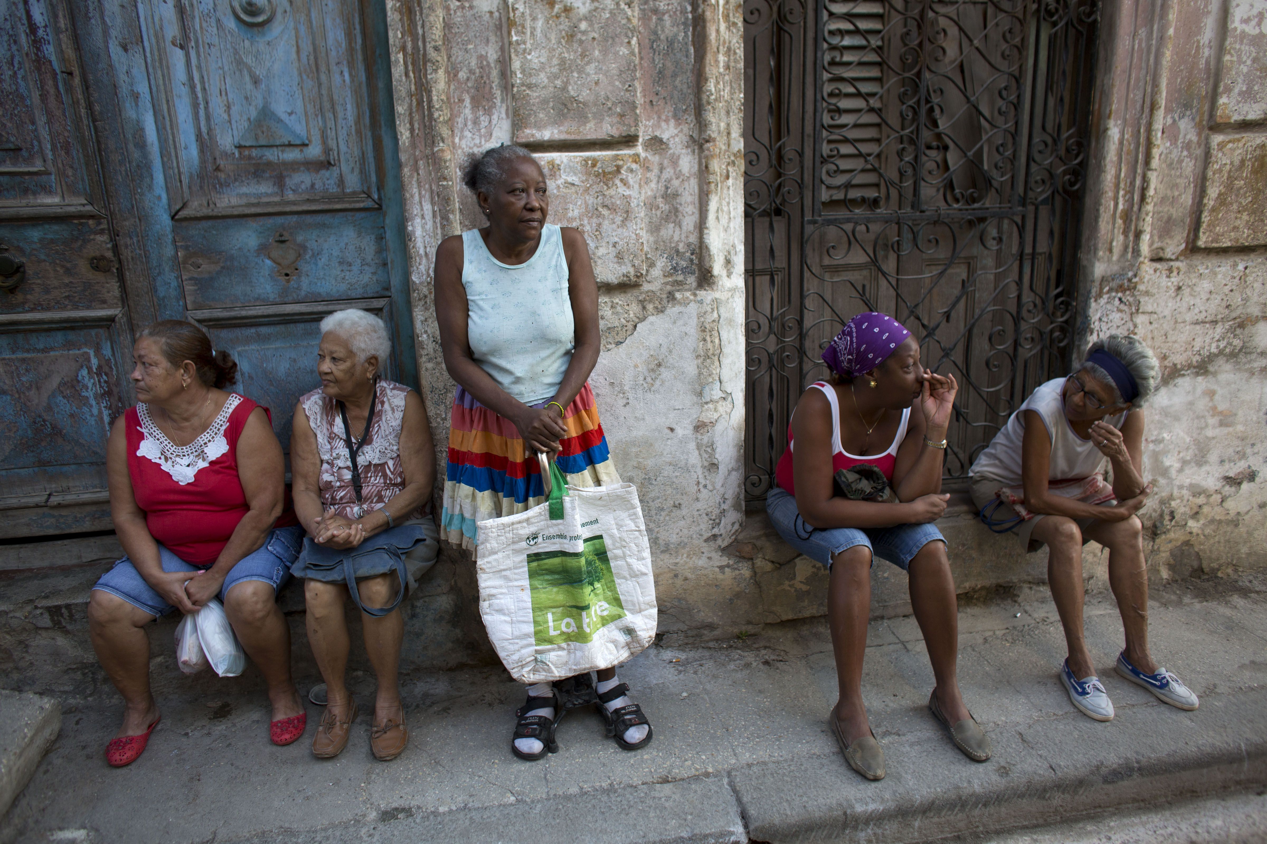 Galería: las calles de Cuba ante la visita de Obama - SOP_AP_SPANI_SPAN__CUB_SPANRLB107_CUBA_EEUU_ENTREV...__adan.delacruz@lopezdoriga.com_1