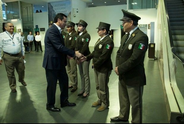 Osorio Chong supervisa Programa Paisano en el AICM - Screenshot_28