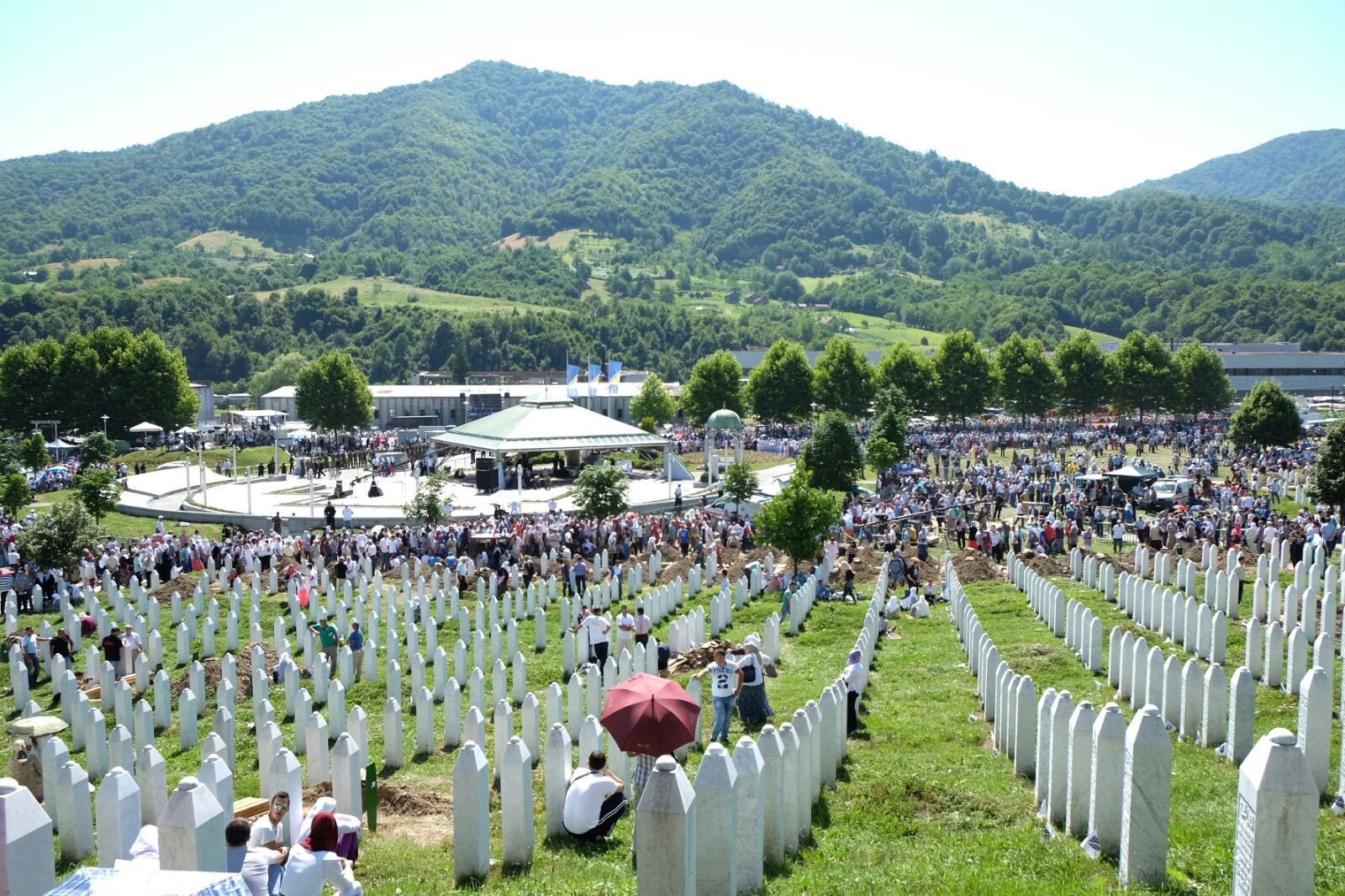 Tribunal declara responsable a exlíder serbio de masacre de Srebrenica - Srebrenica-Masacre-2