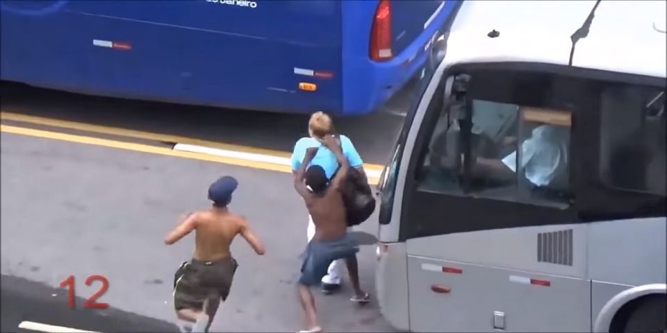 Video: los asaltos en Río de Janeiro a meses de los Olímpicos Video: los asaltos en Río de Janeiro a meses de los Olímpicos