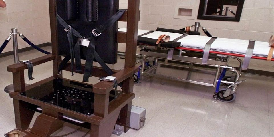 Virginia avala uso de silla eléctrica en ejecuciones