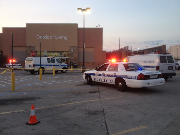 Mueren dos personas en un Walmart de Texas