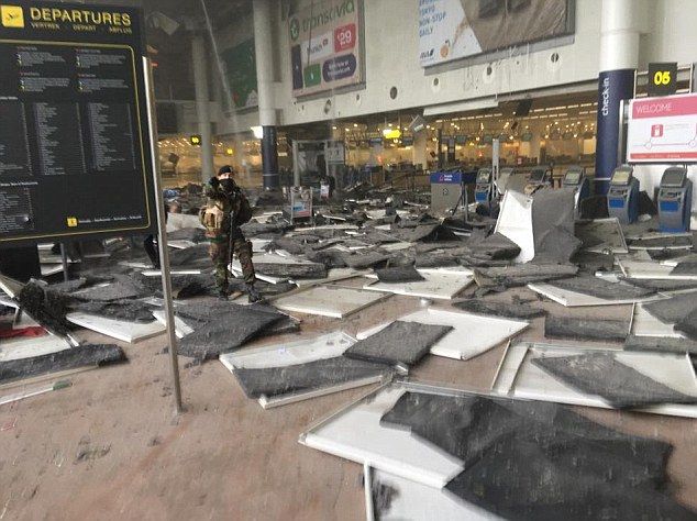'Había cuerpos desmembrados por doquier': testigos en Bruselas - aeropuerto-bruselas-13