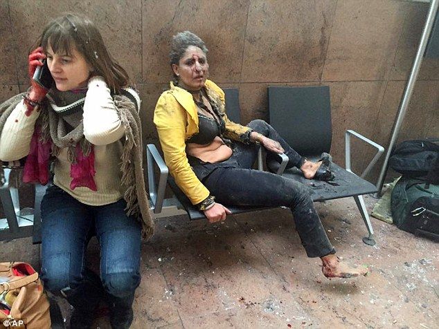 Pánico en Bruselas. Ataques terroristas dejan al menos 34 muertos - aeropuerto-bruselas-3