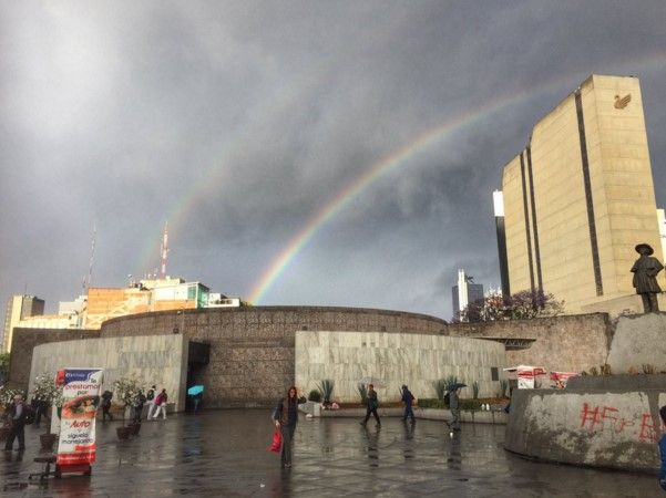 Fotos: arcoíris sorprende a capitalinos tras lluvia matutina - arcoiris-cdmx-9mar-jicito