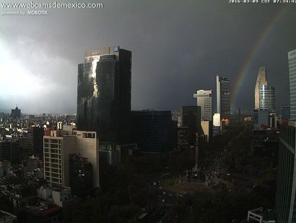 Fotos: arcoíris sorprende a capitalinos tras lluvia matutina - arcoiris-cdmx-9mar-webcamsdemexico2