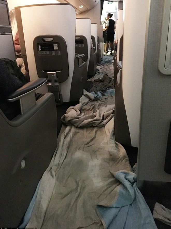 Vuelo de British Airways se inunda a 90 min de aterrizar - avion-2