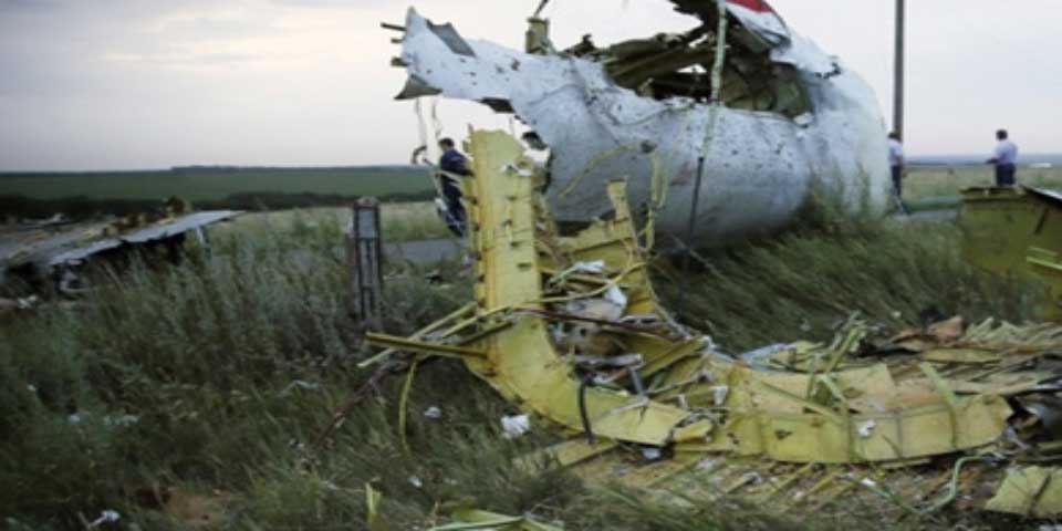 Recuperan cajas negras del avión siniestrado en Rusia