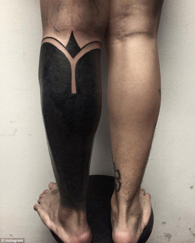 Blackout tattoos, la nueva tendencia en los tatuajes - blackout-2