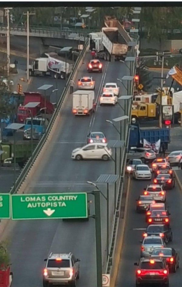 Termina bloqueo en Interlomas - bloqueos-interlomas-4