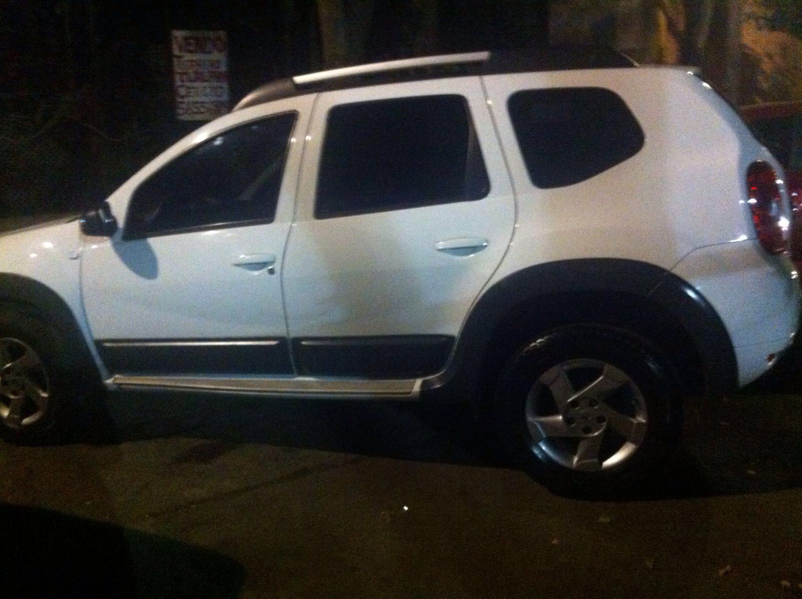 Citan a declarar a dueño de Ferrari por agresión - camioneta-ferrari2