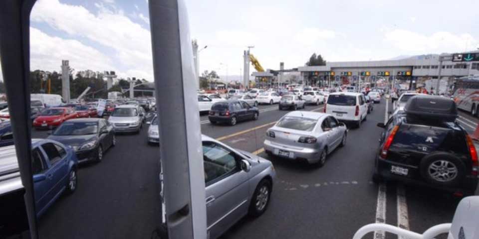 Entran 120 vehículos a la Ciudad de México y salen 177 por minuto