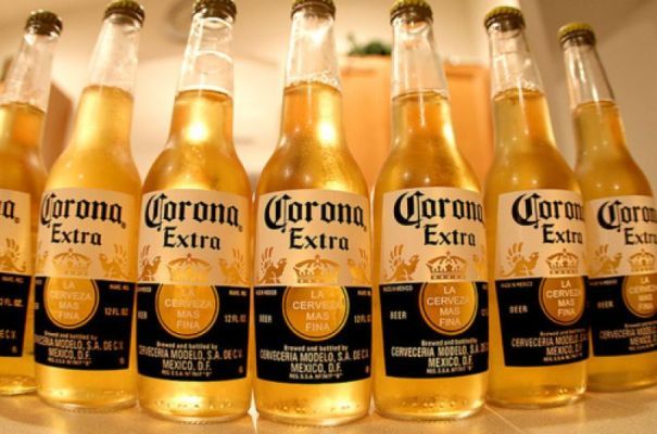 Retiran botellas de Corona en Estados Unidos