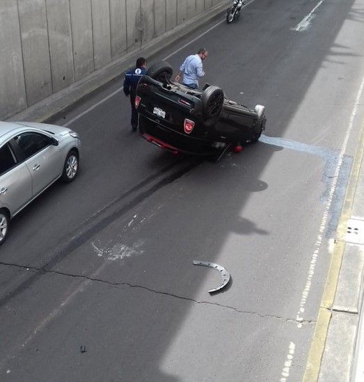 Volcadura en Chivatito deja una mujer herida