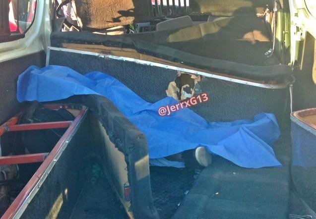 Muere una persona tras choque en Periférico - choque-combi3