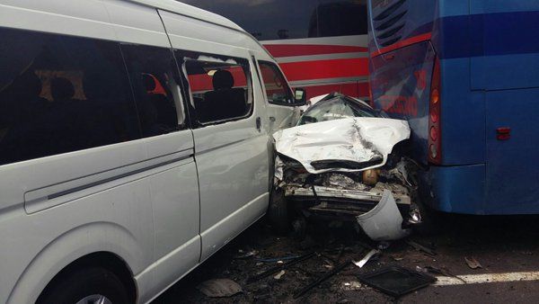 Choque múltiple en la México-Puebla deja al menos 10 lesionados - choque-mexico-puebla-1