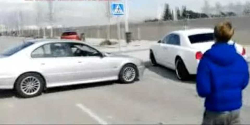 Video: bloquean calle para conseguir autógrafo de Cristiano Ronaldo