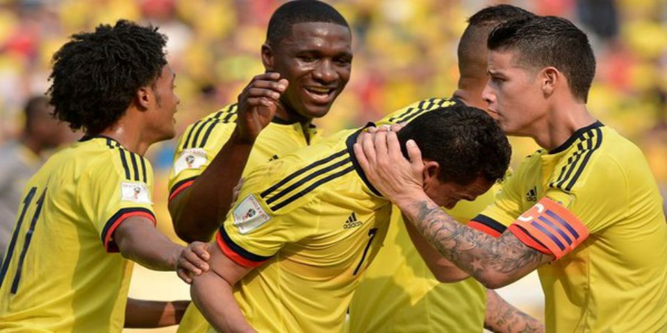 Colombia quita el invicto a Ecuador en las eliminatorias
