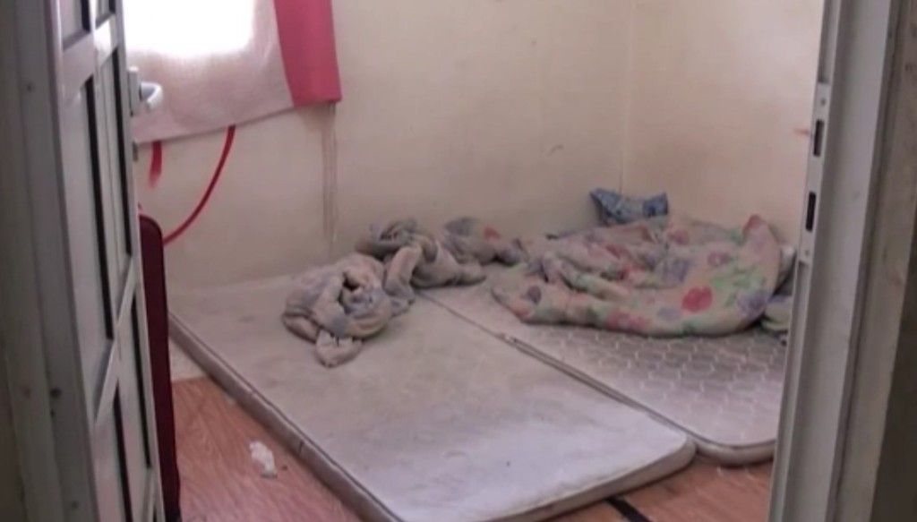 Los abusos que sufren trabajadores que construyen estadios del Mundial - cuarto-de-trabajador-3-1024x583