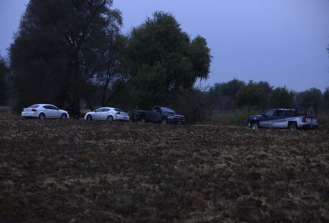 Confirman 12 cuerpos encontrados en tambos en Puebla