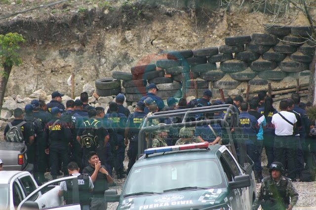 Ingresan a penal siete policías de Papantla por desaparición forzada - detención-policias-papantla-noticiaspapantla