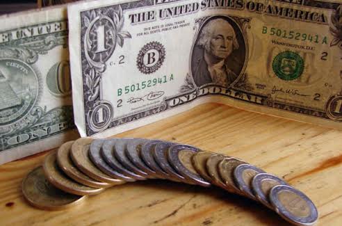 Dólar cierre en 17.87 pesos a la venta