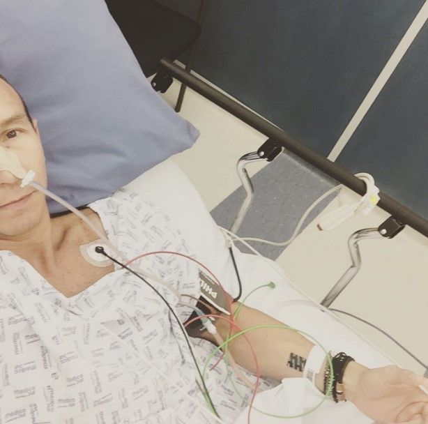 Hospitalizan a Erik Rubín por dolor abdominal - erik-rubin-enfermo-fb