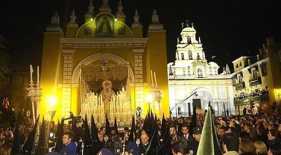 Las tradiciones más curiosas de Semana Santa - españa