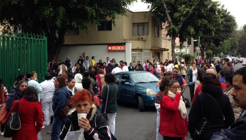 Evacuan clínica del IMSS por amenaza de bomba
