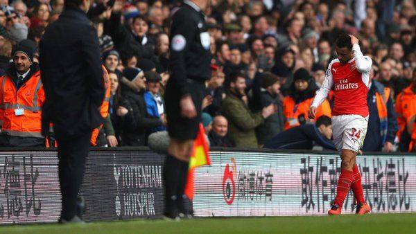 Tottenham deja ir vivo al Arsenal - francis-coquelin