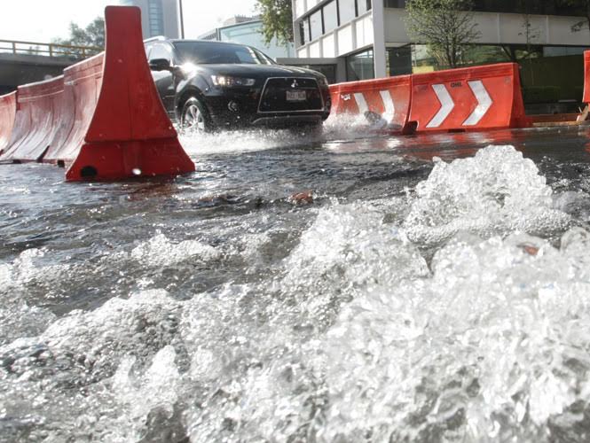 Nueve ciudades de México encabezan la lista de desperdicio de agua: OCDE - fuga-de-agua